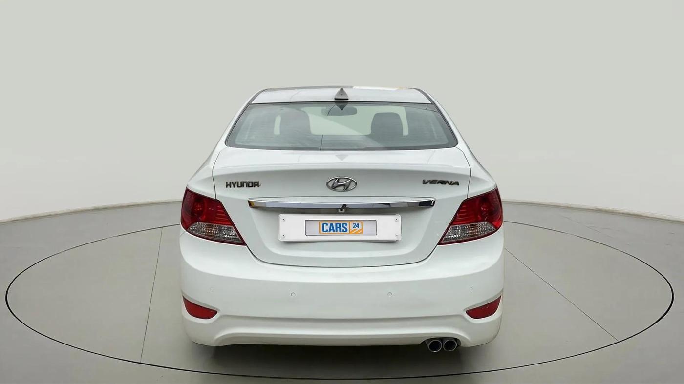 2013 Hyundai Verna FLUIDIC 1.6 VTVT EX, Petrol, Manual, 66,281 km, Back/Rear