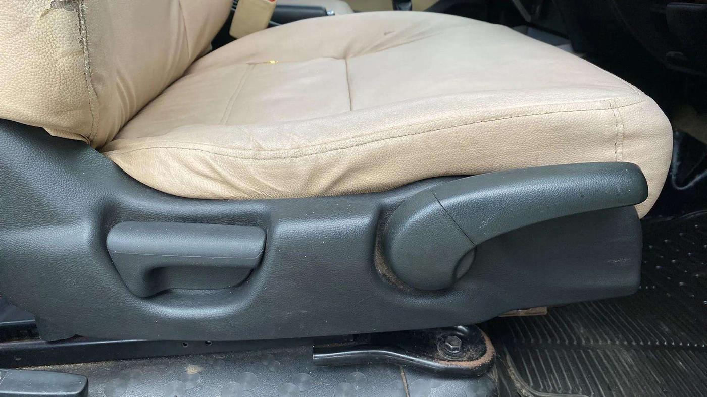 2018 Honda City 1.5L I-DTEC SV, Diesel, Manual, 80,664 km, Driver Side Adjustment Panel