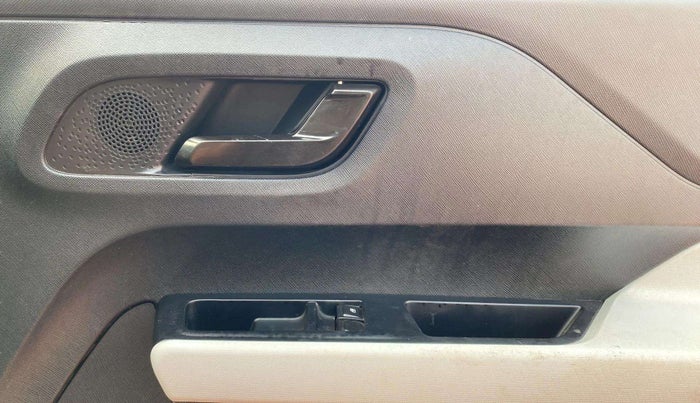 2022 Tata PUNCH PURE MT, Petrol, Manual, 45,440 km, Driver Side Door Panels Control