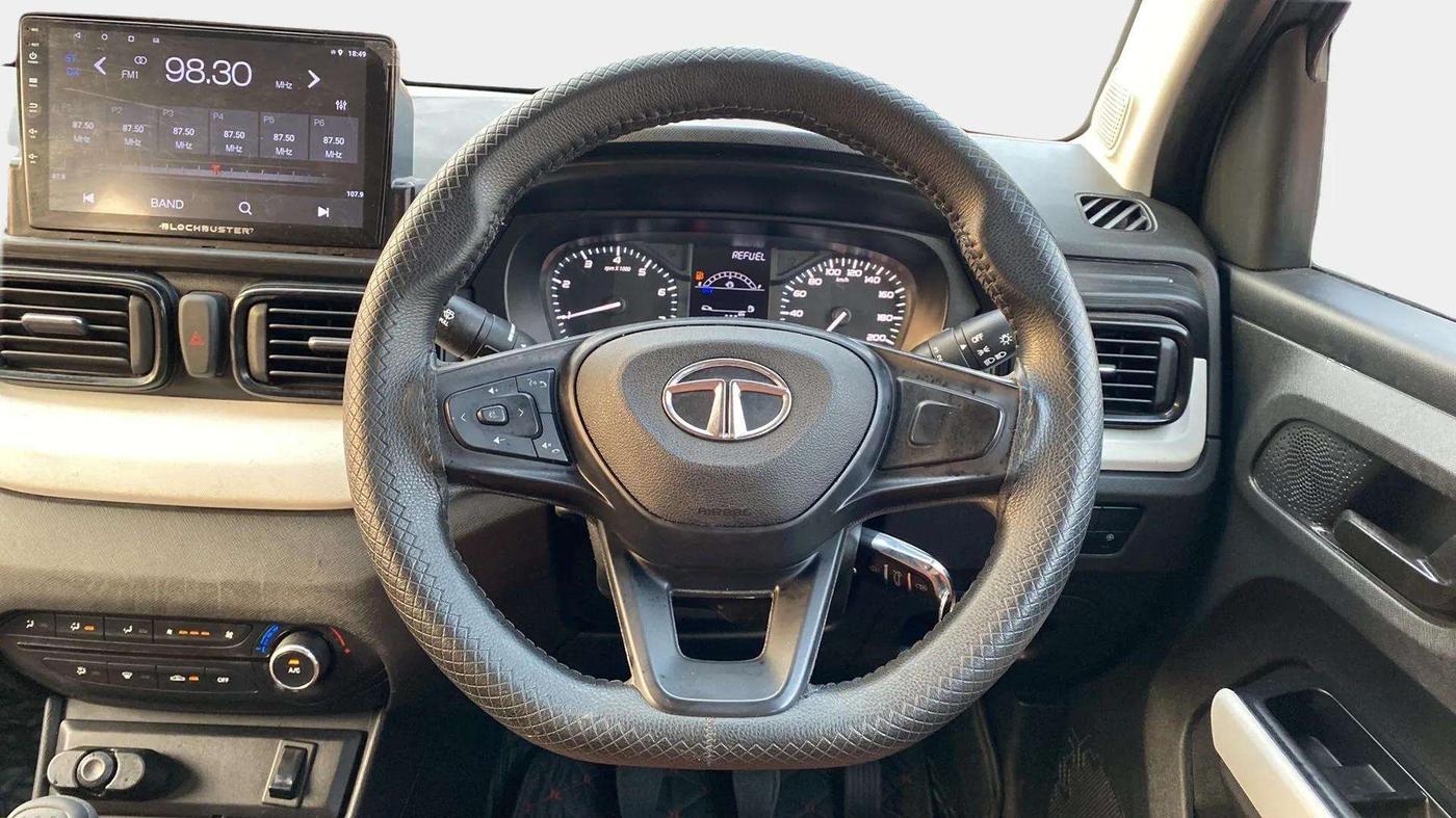 2022 Tata PUNCH PURE MT, Petrol, Manual, 45,440 km, Steering Wheel Close Up