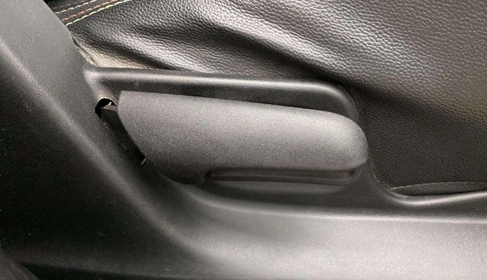 2016 Maruti Swift LXI (O), Petrol, Manual, 91,505 km, Driver Side Adjustment Panel