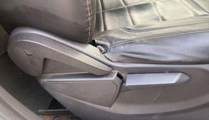 2014 Ford Ecosport TITANIUM 1.5L DIESEL, Diesel, Manual, 76,513 km, Driver Side Adjustment Panel