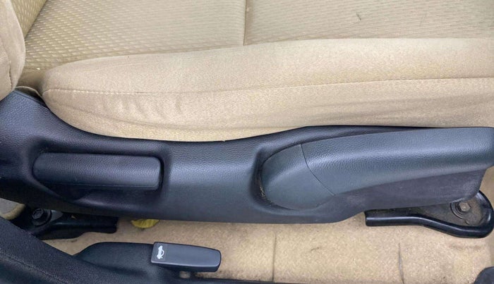 2017 Honda City 1.5L I-VTEC V MT, Petrol, Manual, 43,254 km, Driver Side Adjustment Panel