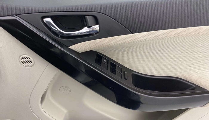 2022 Tata NEXON XZ PLUS PETROL, Petrol, Manual, 24,586 km, Driver Side Door Panels Control
