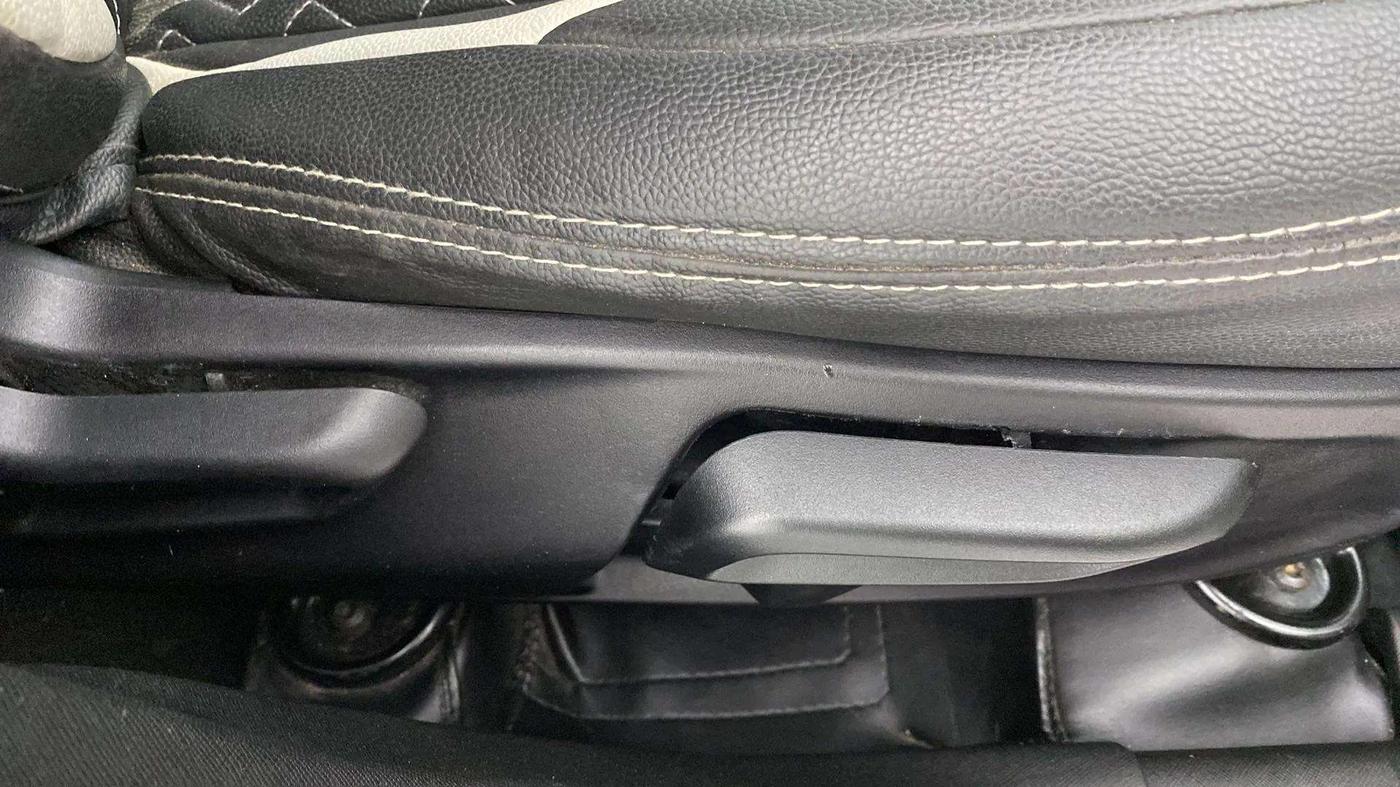 2022 Tata NEXON XZ PLUS PETROL, Petrol, Manual, 24,586 km, Driver Side Adjustment Panel