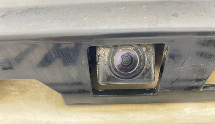 2018 Mahindra XUV500 W9 AT, Diesel, Automatic, 99,055 km, Parking Camera