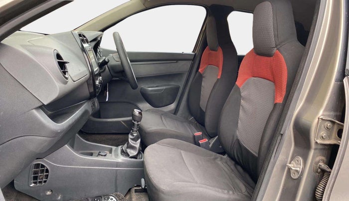 2016 Renault Kwid RXT 0.8, Petrol, Manual, 63,276 km, Right Side Front Door Cabin