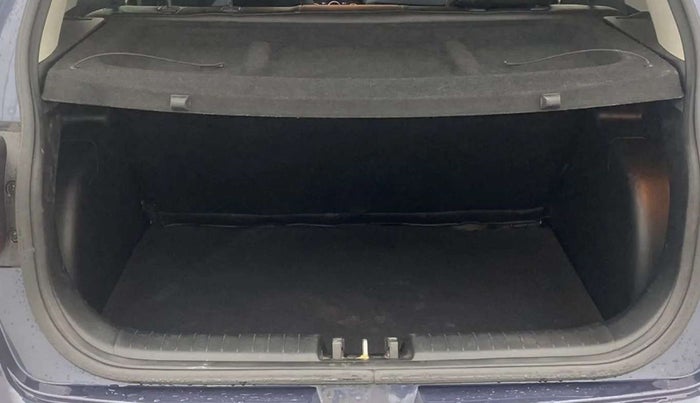 2020 Hyundai VENUE SX PLUS 1.0 TURBO DCT, Petrol, Automatic, 17,998 km, Boot Inside