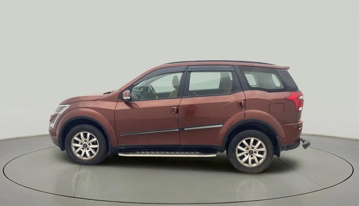 2019 Mahindra XUV500 W9, Diesel, Manual, 38,734 km, Left Side