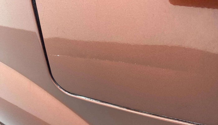 2019 Mahindra XUV500 W9, Diesel, Manual, 38,734 km, Left quarter panel - Slightly dented
