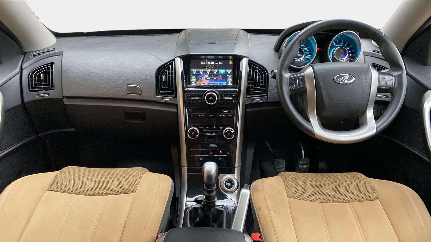 2019 Mahindra XUV500 W9, Diesel, Manual, 38,734 km, Dashboard