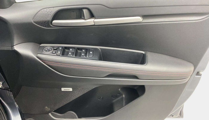 2022 KIA SONET GTX PLUS 1.0 IMT, Petrol, Manual, 22,019 km, Driver Side Door Panels Control