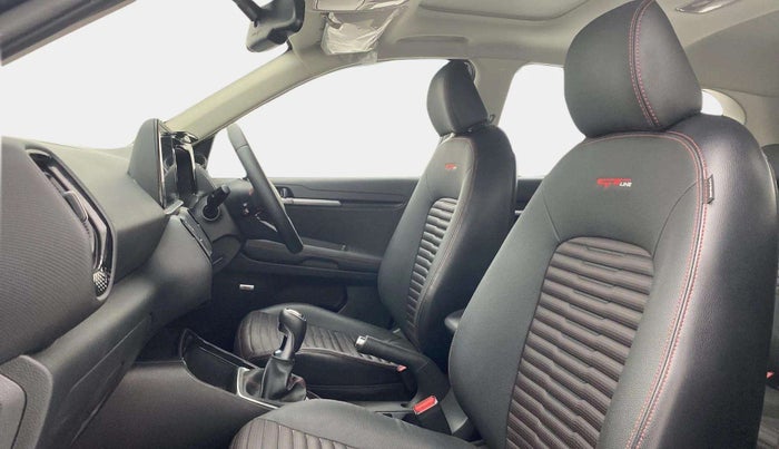 2022 KIA SONET GTX PLUS 1.0 IMT, Petrol, Manual, 22,019 km, Right Side Front Door Cabin