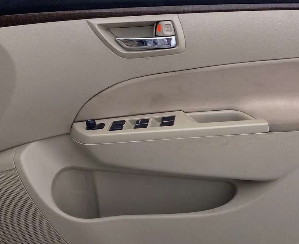 2015 Maruti Swift Dzire VDI, Diesel, Manual, 99,695 km, Driver Side Door Panels Control