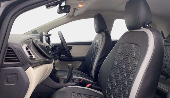 2021 Tata ALTROZ XT PETROL, Petrol, Manual, 30,516 km, Right Side Front Door Cabin
