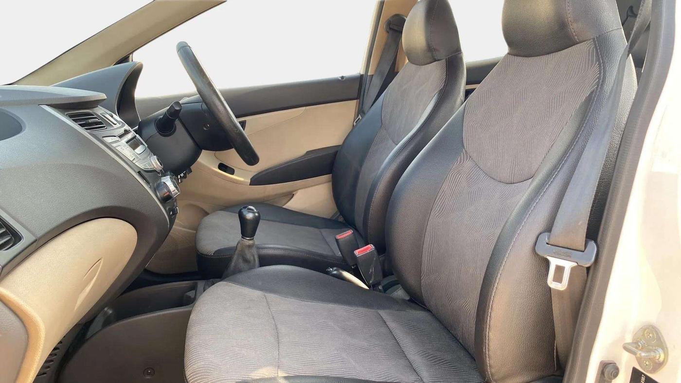 2013 Hyundai Eon ERA +, Petrol, Manual, 61,185 km, Right Side Front Door Cabin