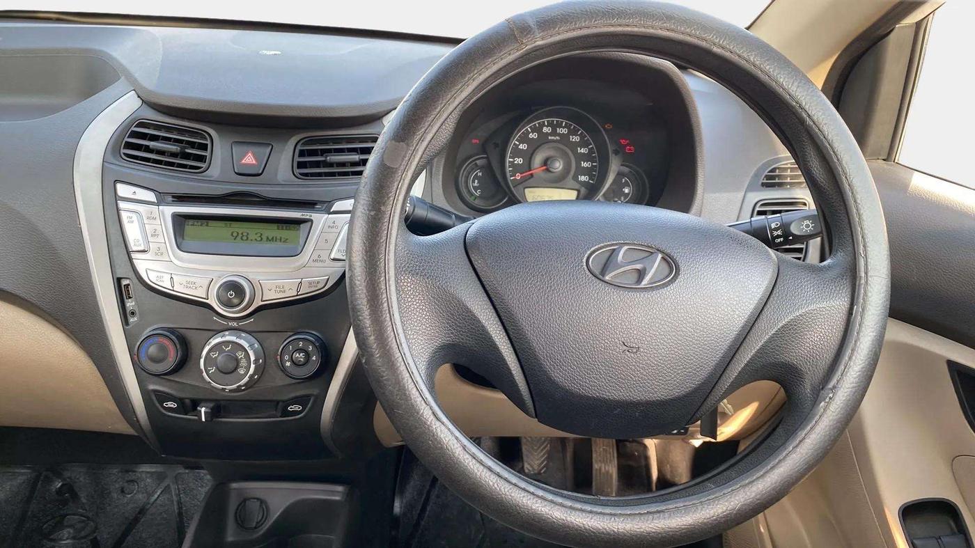 2013 Hyundai Eon ERA +, Petrol, Manual, 61,185 km, Steering Wheel Close Up