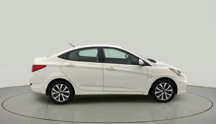 2014 Hyundai Verna FLUIDIC 1.6 VTVT SX, Petrol, Manual, 74,046 km, Right Side View