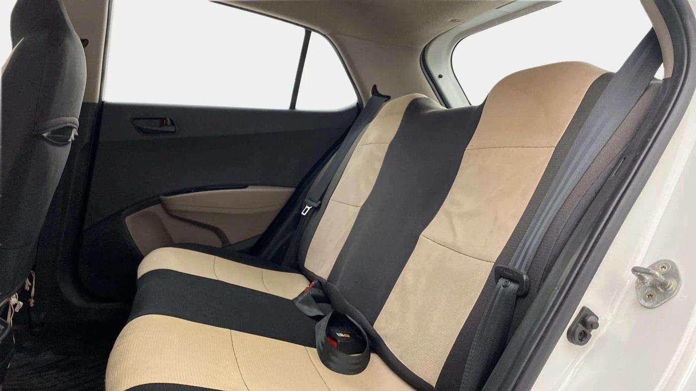 2016 Hyundai Grand i10 MAGNA 1.2 KAPPA VTVT, Petrol, Manual, 53,723 km, Right Side Rear Door Cabin