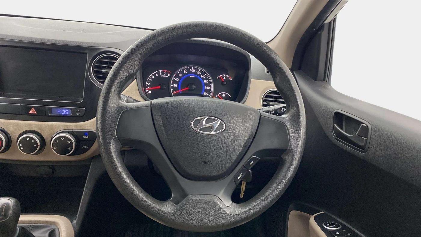 2016 Hyundai Grand i10 MAGNA 1.2 KAPPA VTVT, Petrol, Manual, 53,723 km, Steering Wheel Close Up