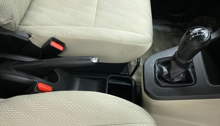 2019 Maruti New Wagon-R ZXI 1.2 old, Petrol, Manual, 20,705 km, Gear Lever