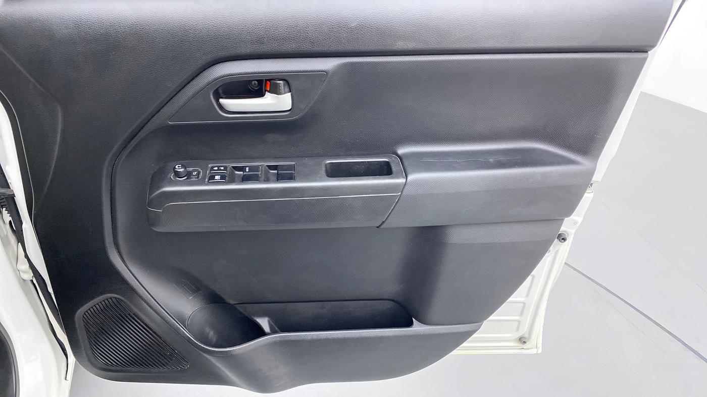 2019 Maruti New Wagon-R ZXI 1.2 old, Petrol, Manual, 20,705 km, Driver Side Door Panels Control