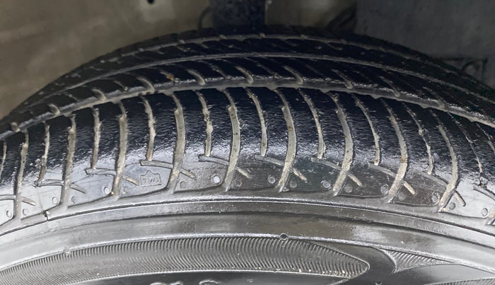 2019 Maruti New Wagon-R ZXI 1.2 old, Petrol, Manual, 20,705 km, Right Front Tyre Tread