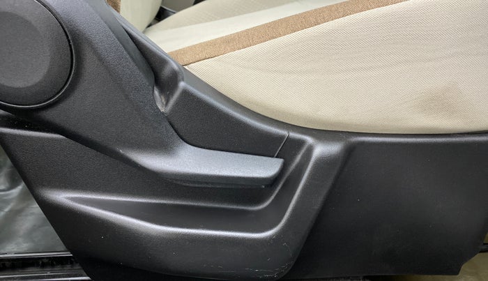 2019 Maruti New Wagon-R ZXI 1.2 old, Petrol, Manual, 20,705 km, Driver Side Adjustment Panel