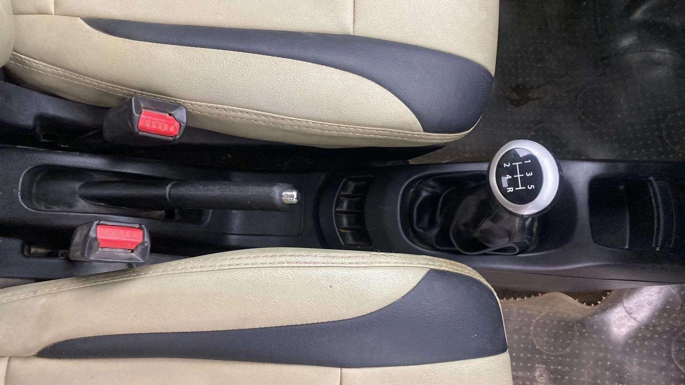 2015 Maruti Wagon R 1.0 VXI, Petrol, Manual, 53,450 km, Gear Lever
