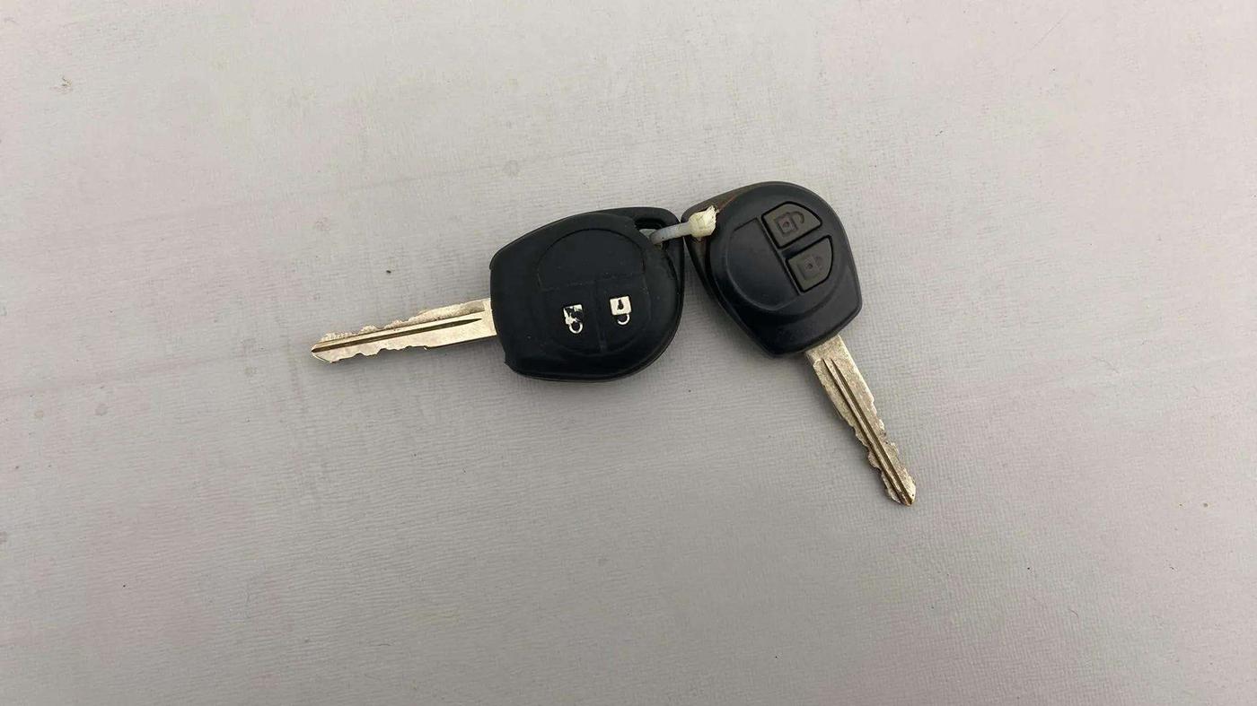 2015 Maruti Wagon R 1.0 VXI, Petrol, Manual, 53,450 km, Key Close Up