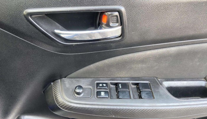 2019 Maruti Swift VXI, Petrol, Manual, 66,077 km, Driver Side Door Panels Control