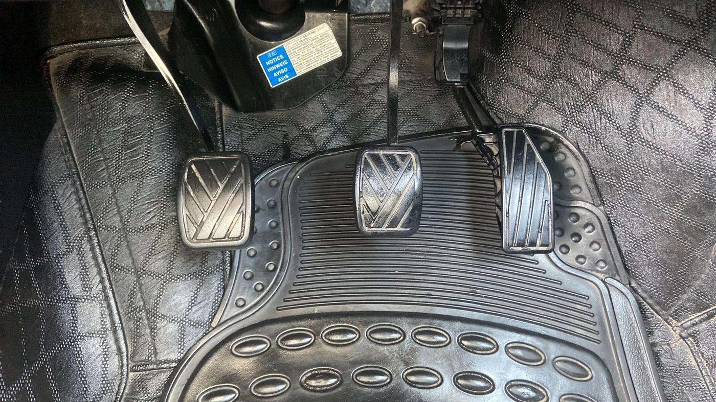 2019 Maruti Swift VXI, Petrol, Manual, 66,077 km, Pedals
