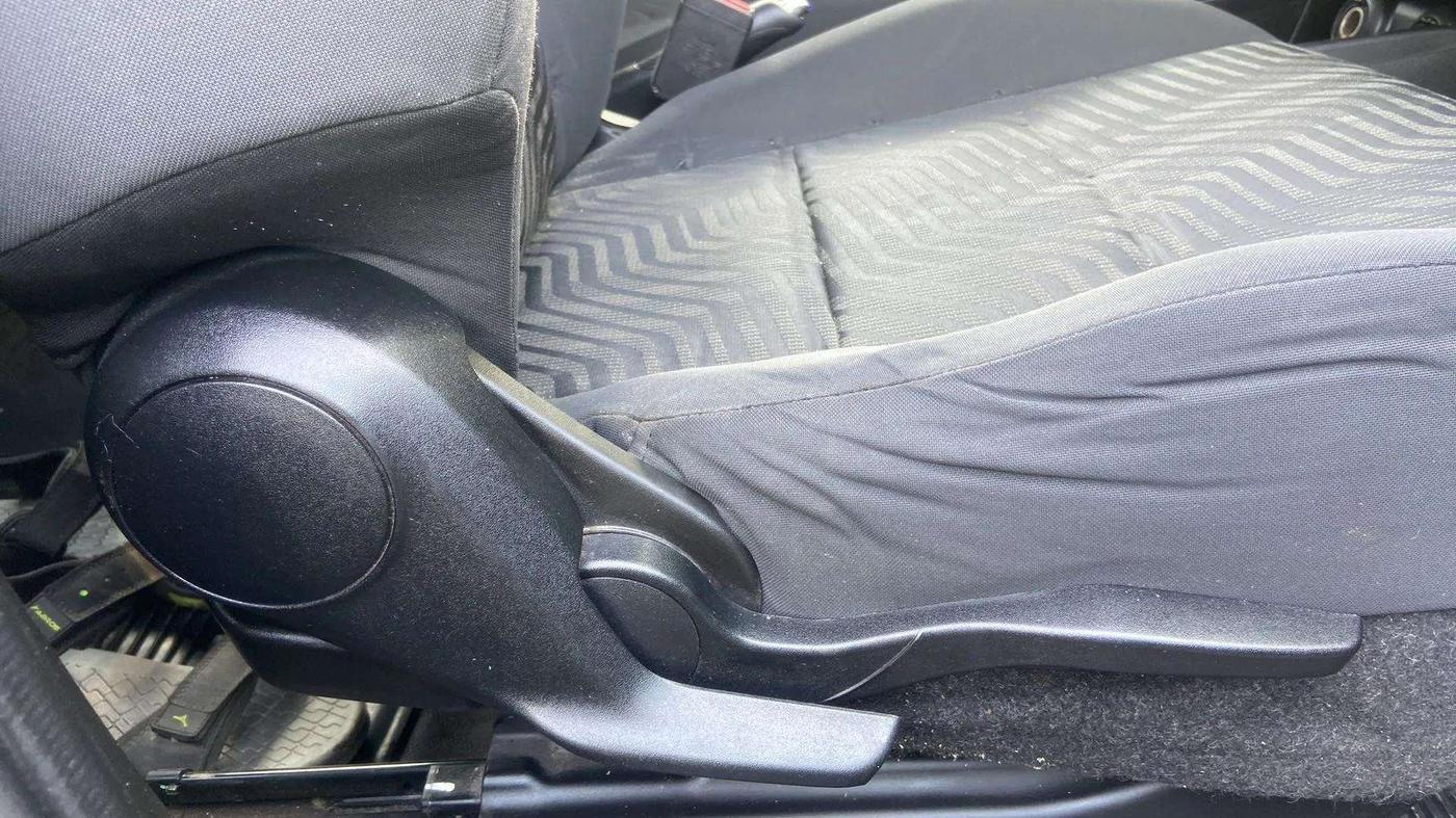 2019 Maruti Swift VXI, Petrol, Manual, 66,077 km, Driver Side Adjustment Panel