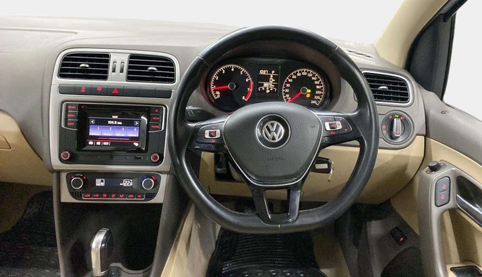 2016 Volkswagen Vento HIGHLINE PETROL AT, Petrol, Automatic, 39,163 km, Steering Wheel Close Up