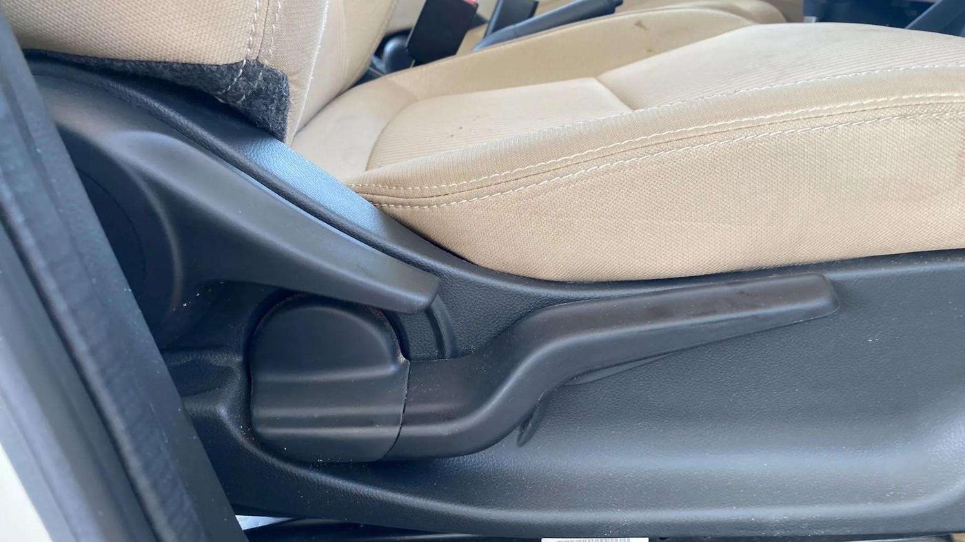 2023 Honda Amaze 1.2L I-VTEC VX CVT, Petrol, Automatic, 7,428 km, Driver Side Adjustment Panel