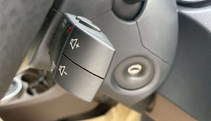 2016 Renault Duster 110 PS RXL 4X2 AMT, Diesel, Automatic, 47,762 km, Steering wheel - Phone control not functional