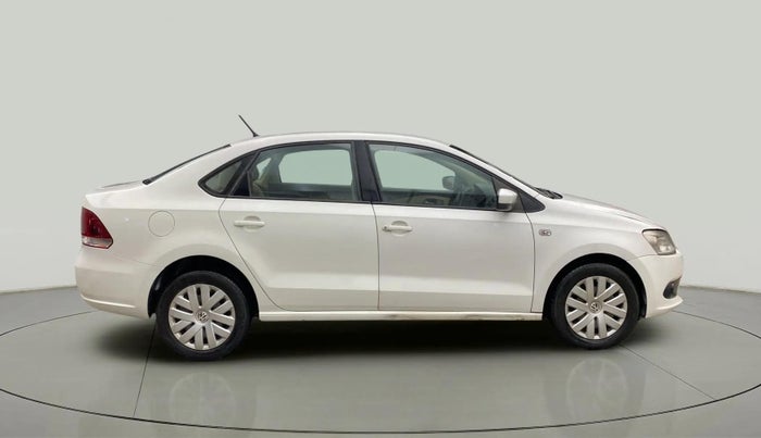 2013 Volkswagen Vento COMFORTLINE 1.6, Petrol, Manual, 93,817 km, Right Side View