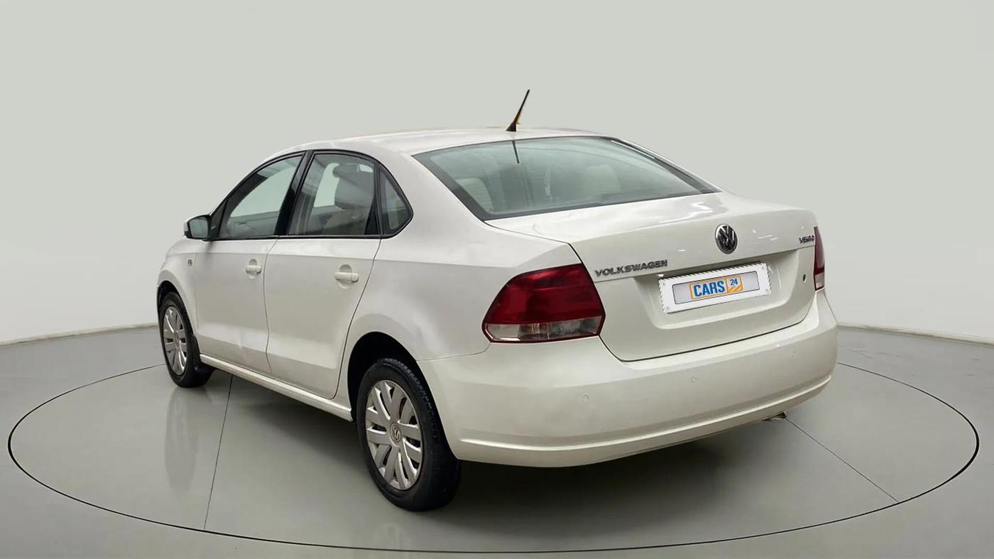 2013 Volkswagen Vento COMFORTLINE 1.6, Petrol, Manual, 93,817 km, Left Back Diagonal