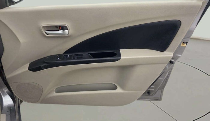2016 Maruti Celerio VXI CNG, CNG, Manual, 30,649 km, Driver Side Door Panels Control