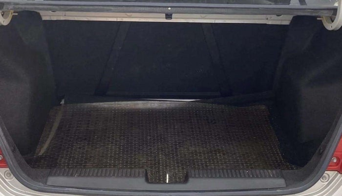 2020 Maruti Dzire VXI AMT, Petrol, Automatic, 17,099 km, Boot Inside