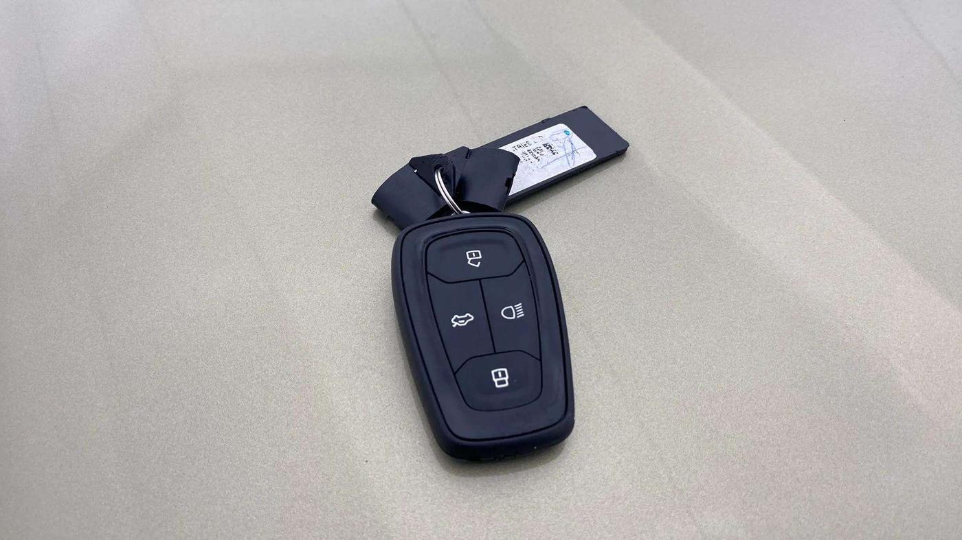 2022 Tata NEXON XZ PLUS DIESEL KAZIRANGA, Diesel, Manual, 31,474 km, Key Close Up