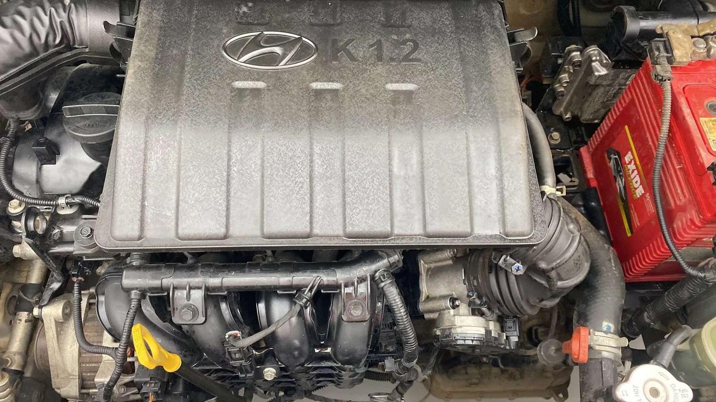 2017 Hyundai Grand i10 SPORTZ AT 1.2 KAPPA VTVT, Petrol, Automatic, 67,795 km, Open Bonet