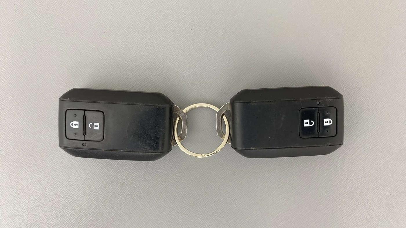 2020 Toyota Glanza V, Petrol, Manual, 52,892 km, Key Close Up