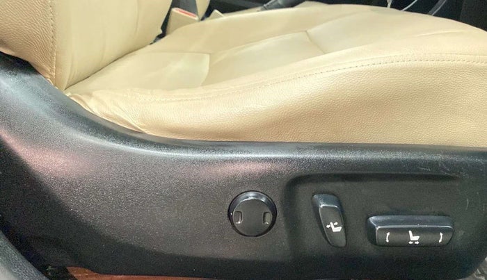 2015 Toyota Corolla Altis VL CVT PETROL, Petrol, Automatic, 93,594 km, Driver Side Adjustment Panel