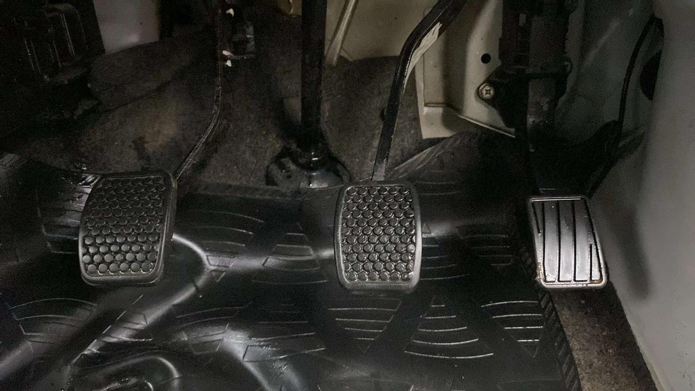 2019 Maruti Eeco 7 STR, CNG, Manual, 20,811 km, Pedals