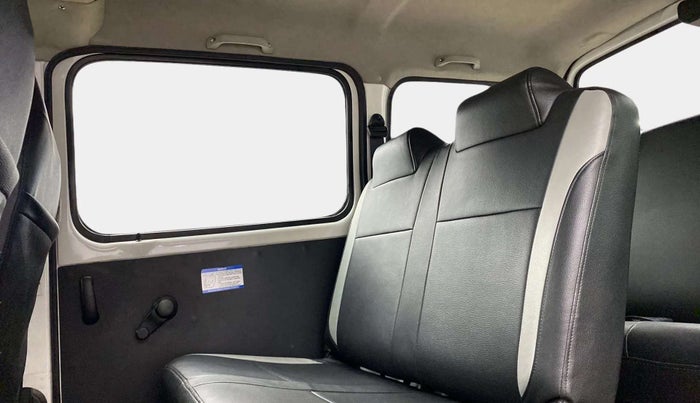 2019 Maruti Eeco 7 STR, CNG, Manual, 20,811 km, Right Side Rear Door Cabin