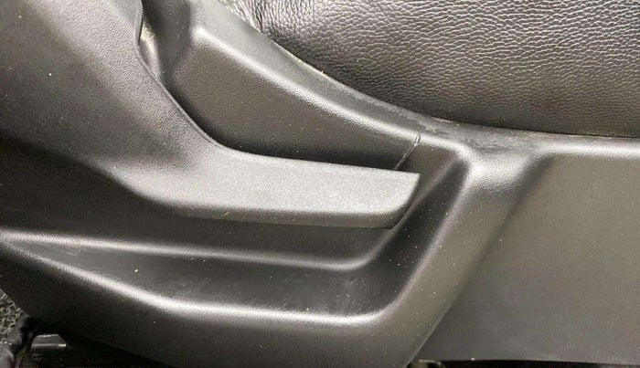2021 Maruti New Wagon-R LXI CNG (O) 1.0, CNG, Manual, 28,695 km, Driver Side Adjustment Panel