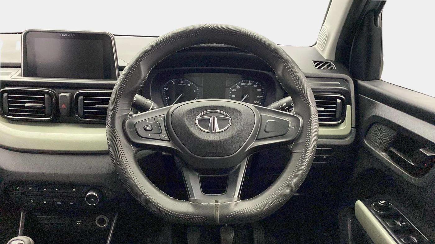 2022 Tata PUNCH ADVENTURE RHYTHM PACK MT, Petrol, Manual, 32,528 km, Steering Wheel Close Up