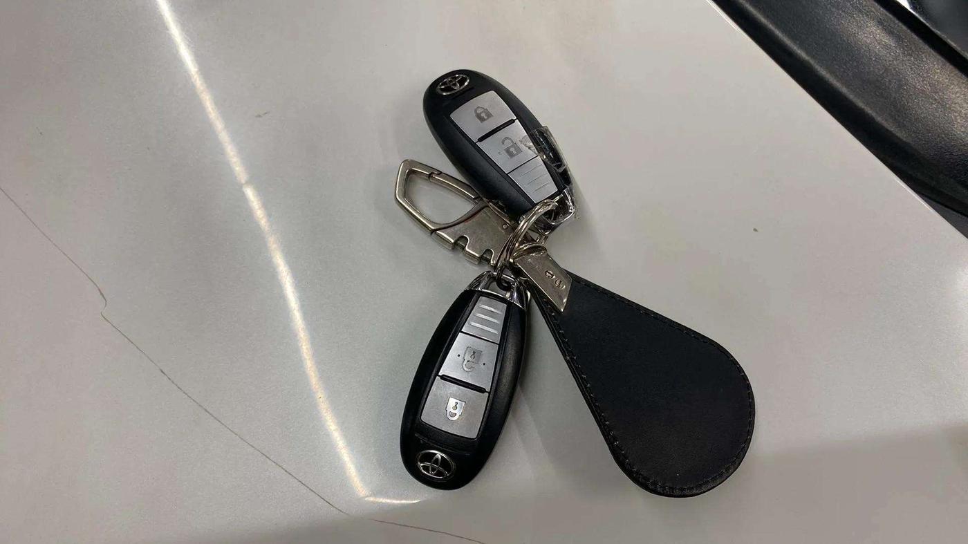 2021 Toyota URBAN CRUISER HIGH GRADE MT, Petrol, Manual, 22,872 km, Key Close Up