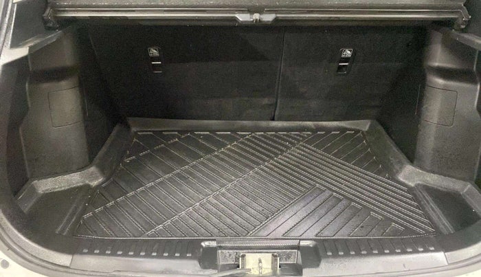 2021 Toyota URBAN CRUISER HIGH GRADE MT, Petrol, Manual, 22,872 km, Boot Inside